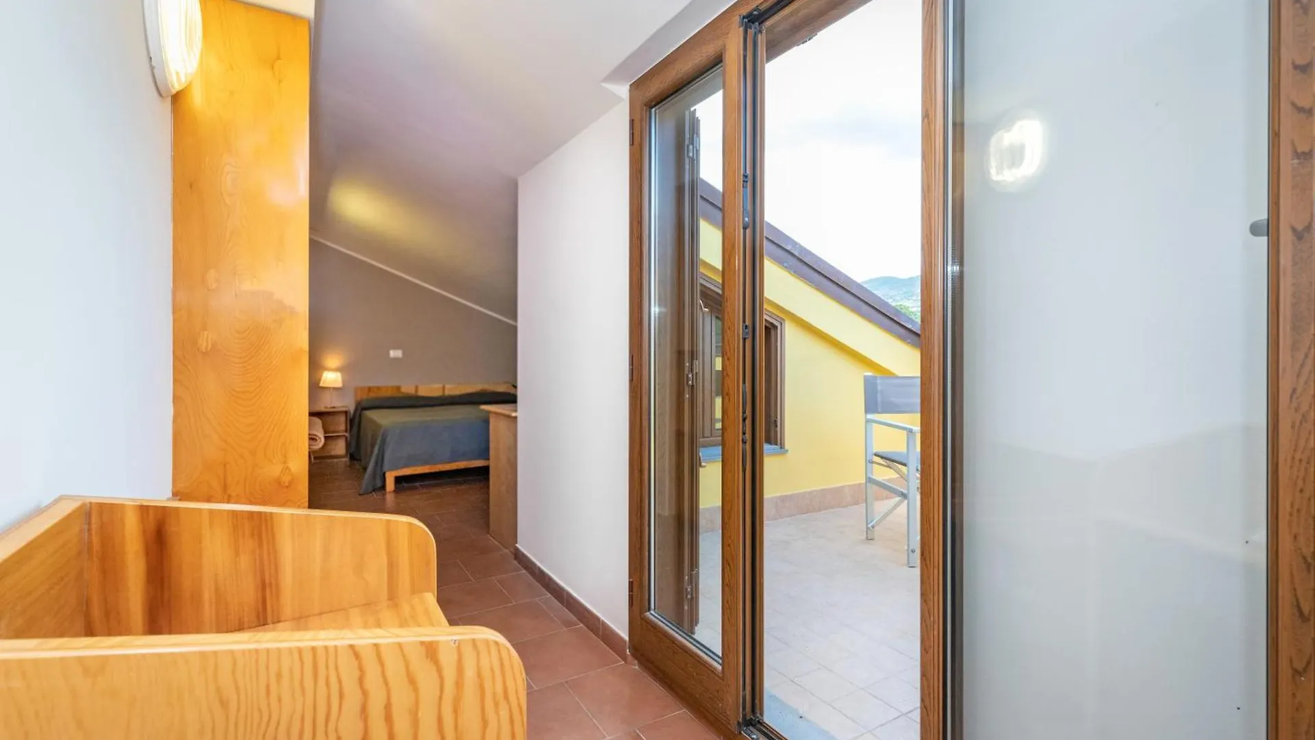פיומפרדו די סיציליה La Terra Dei Sogni Country Hotel 3*, פיומפרדו די סיציליה